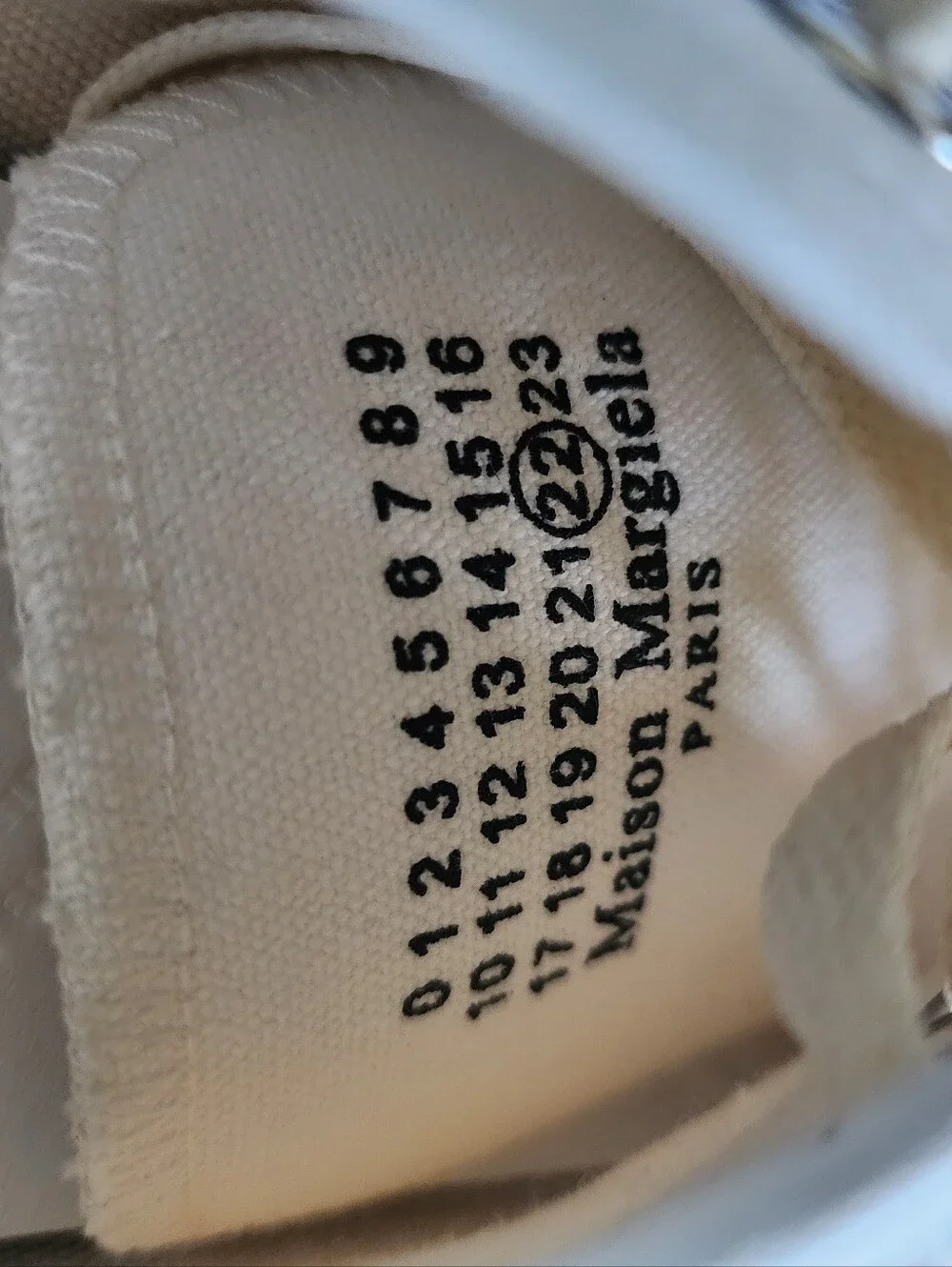 Authentic Maison Margiela Tabi Womens's Low-top Canvas Sneakers